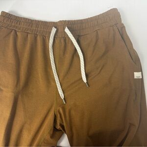 Vuori Performance Joggers
